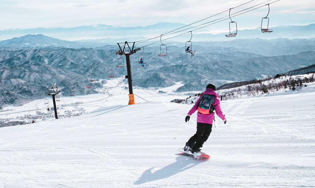 スノボのベストシーズンは？おすすめ時期をエリア別に解説